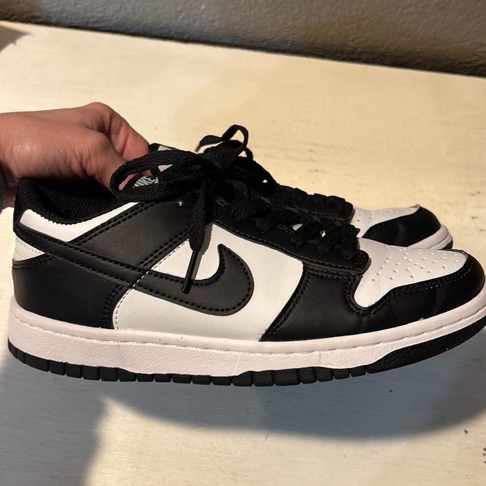 Nike Panda Dunks